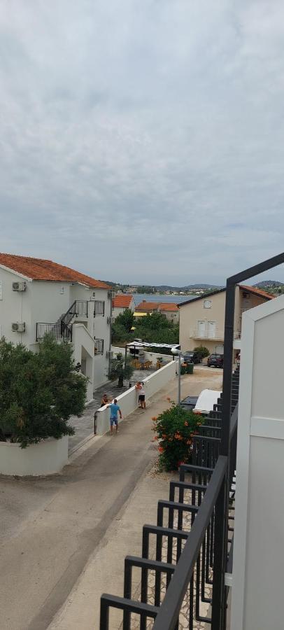 Apartmani Dzapo Srima Exterior foto